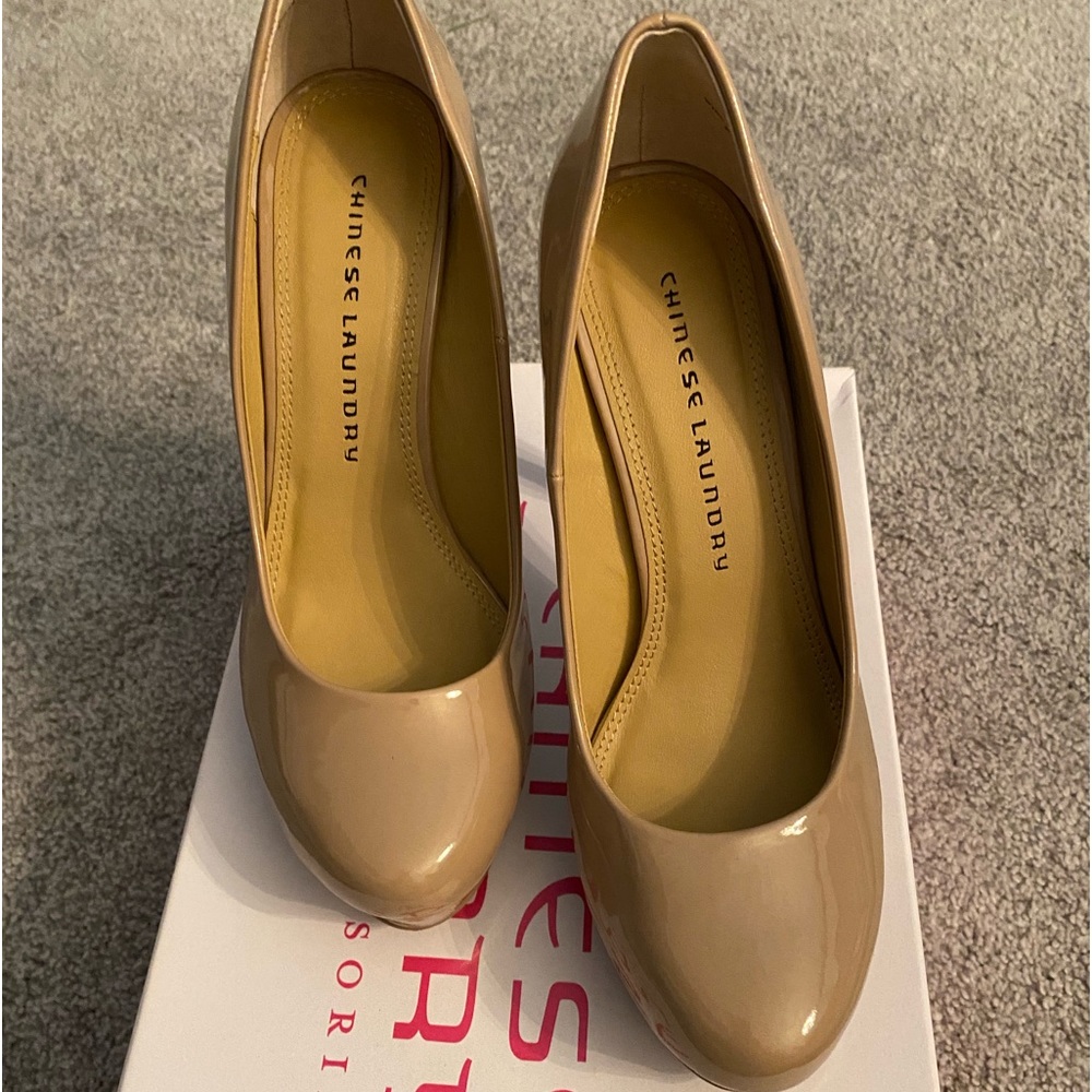 Nude, stiletto, size 8